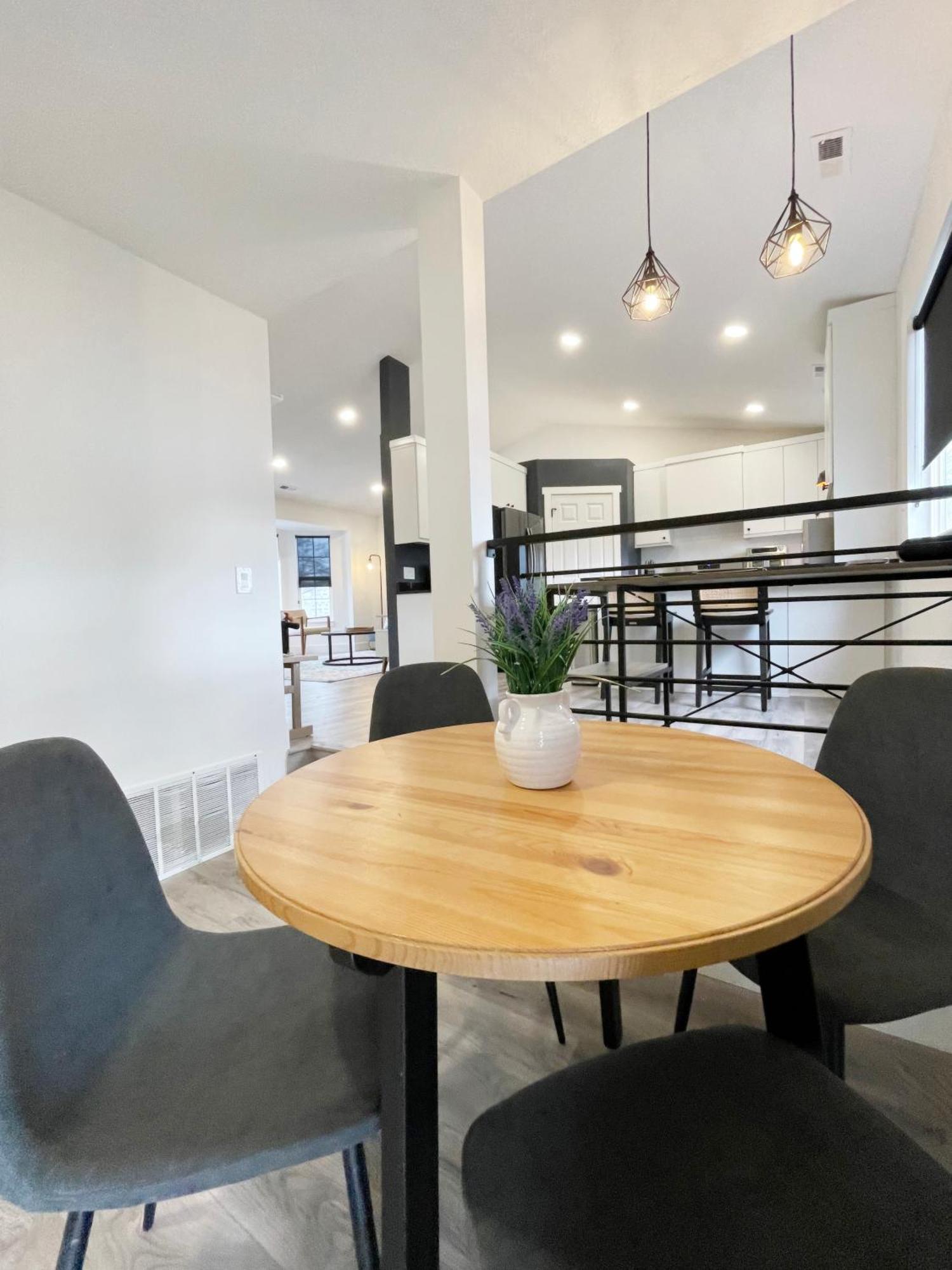 Private Room With Shared Spaces In Fully Equipped Lehi Home Zewnętrze zdjęcie